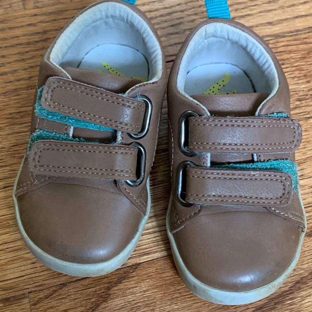 Ten Little size 5 sneakers